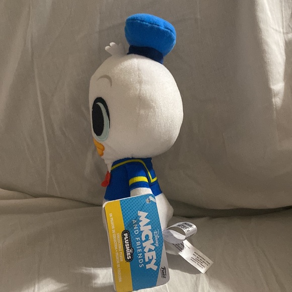 Funko Disney Classics Donald Duck POP Plush Figure - Picture 2 of 9